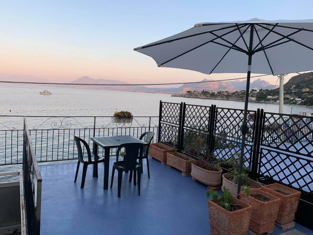 La Porta Sul Mare Apartman Santa Flavia Kültér fotó